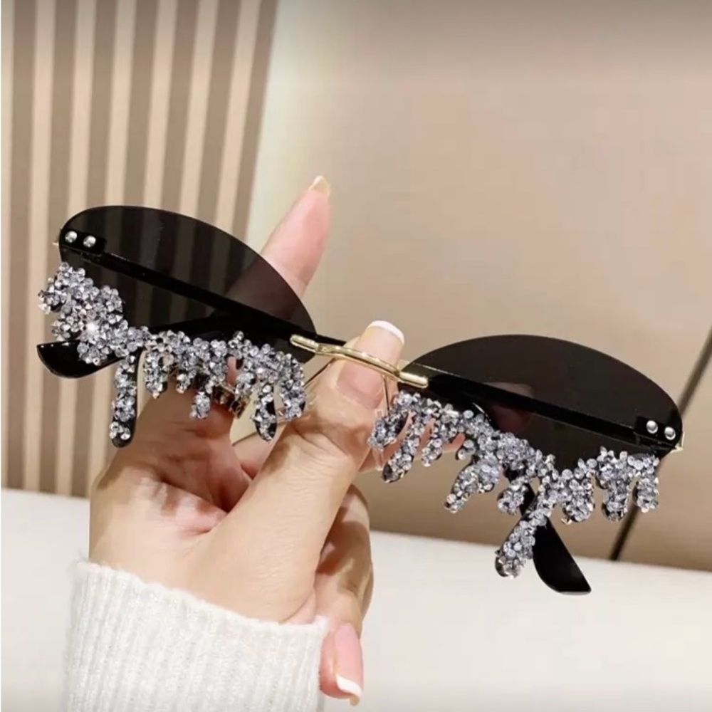 Black Crystal Fringe Sunglasses - Fashion Women's Accessories